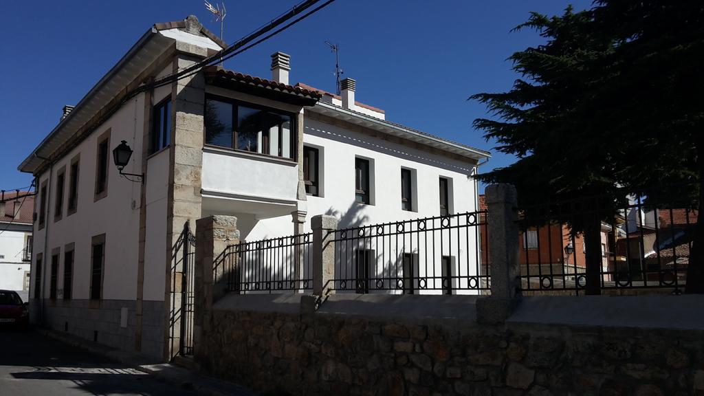 Casa Del Cura 호텔 라스 나바스 델 마르케스 외부 사진